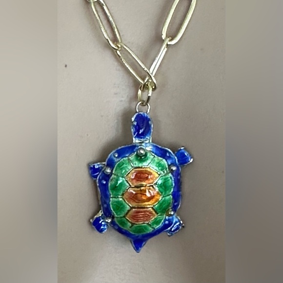 26 inch paper clip necklace with turtle pendant - Picture 5 of 5